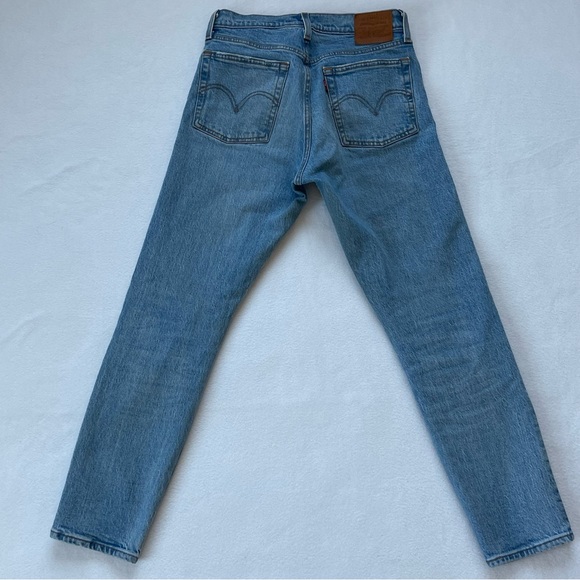 Levi’s Wedgie Icon Fit Blue Jeans, Ankle length, size 26 - Picture 5 of 10